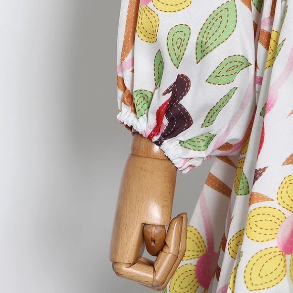 CLEARANCE Garden Party Floral Balloon Sleeve Mini Dress - Picture 6 of 8